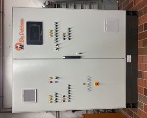 Control cabinet layer house